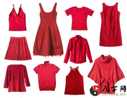 梦见自己穿一套红衣服