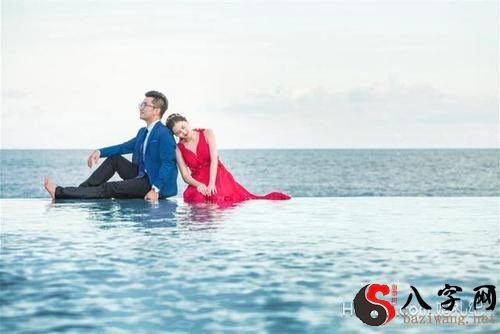 梦见结婚出来渡蜜月