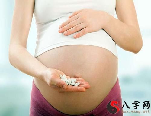 孕妇梦见两个小男孩